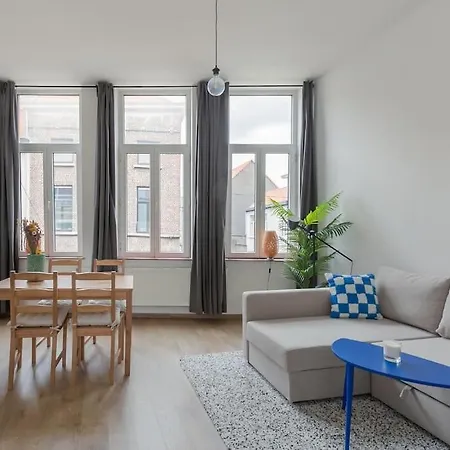 Ruime In Centrum Voor 4 *