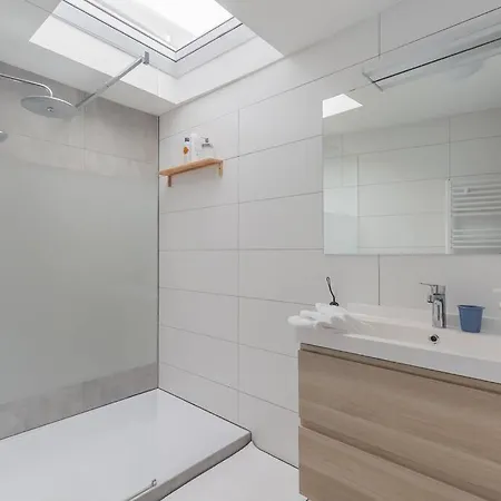 Ruime In Centrum Voor 4 *